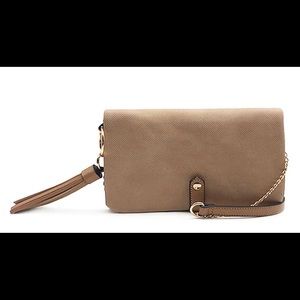 VIOLET RAY Textured Foldover Crossbody Clutch